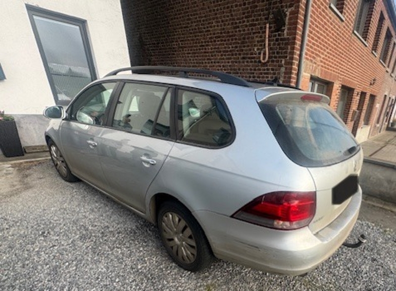 Véhicule Volkswagen Golf 6 Break - année 2012 - kilométrage : 264.000km - avec clé et papiers