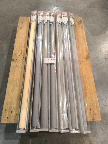 Een set van 7 rolgordijnen (120x200) – kavel bij Auctionline, Anderlecht