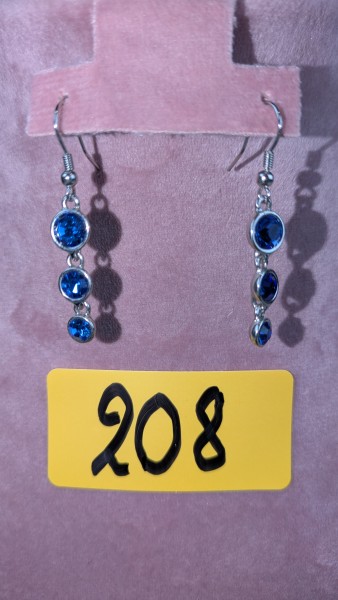 Lot 208 à 222: een lot paar oorbellen – kavel bij Auctionline, Anderlecht