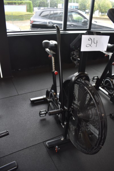 Een AIR BIKE van het merk ATHLETICS – kavel bij Auctionline, Anderlecht