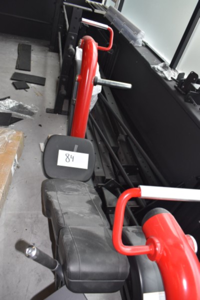 2 rode en zwarte fitnessapparaten (gedemonteerd) – kavel bij Auctionline, Anderlecht