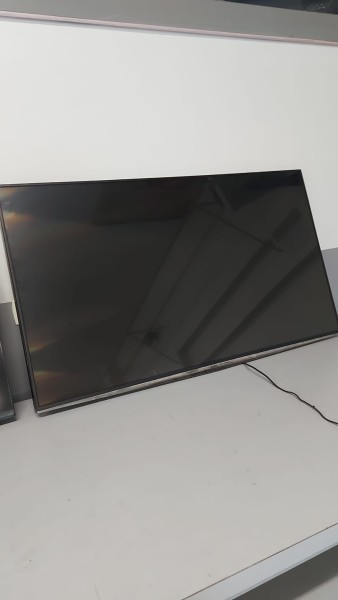 2 télévisions – kavel bij Auctionline, Liege