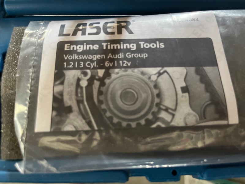LOT B260 - Bac d’outillage mécanique avec coffret de calage moteur Laser 4083 – kavel bij Auctionline, Leglise