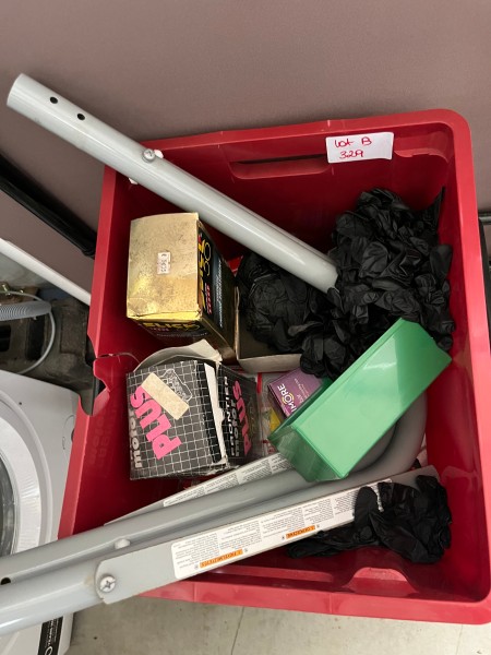 LOT B329 – Lot d'accessoires, consommables et pièces diverses – kavel bij Auctionline, Leglise