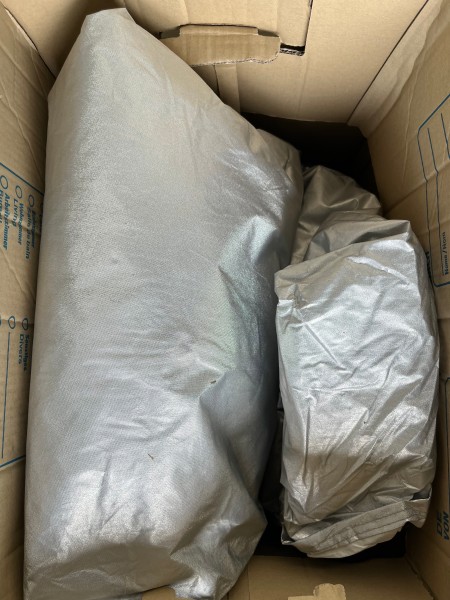 Lot B334 – Lot de bâches de protection – kavel bij Auctionline, Leglise