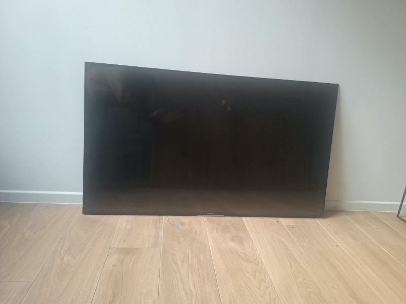 Flatscreen televisie Sony zwarte kleur – kavel bij Auctionline, Kortrijk