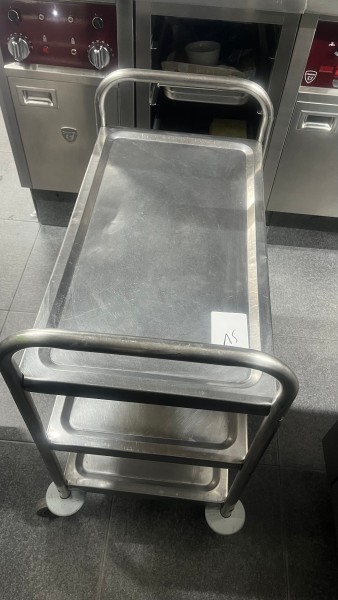 Lot n° 15 — chariot de service en inox à trois niveaux – kavel bij Auctionline