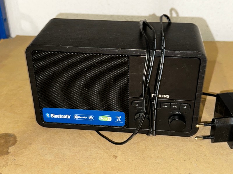 Een PHILIPS-radio – kavel bij Auctionline, Anderlecht