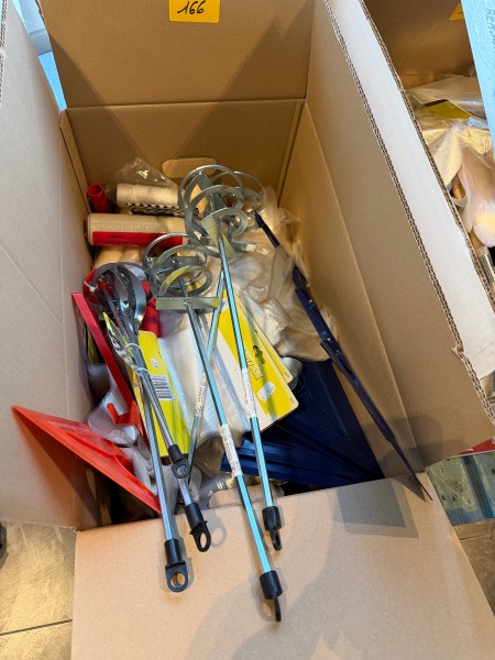 Een partij diverse verfrollers en toebehoren – kavel bij Auctionline, Anderlecht