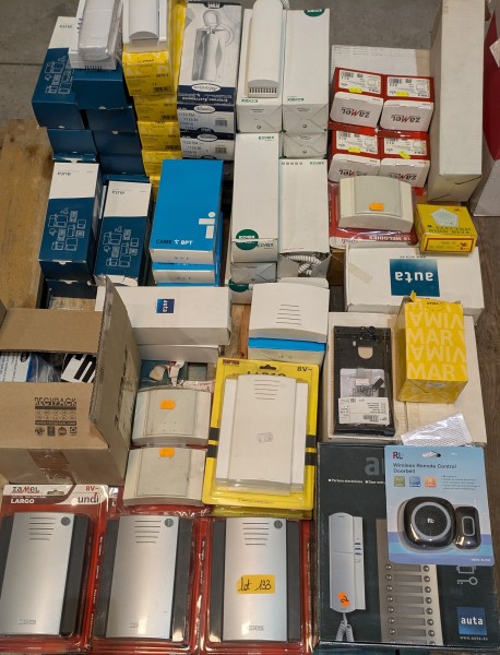 Een partij diverse intercoms – kavel bij Auctionline, Anderlecht