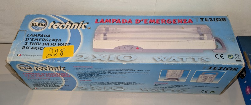 Een noodlamp – kavel bij Auctionline, Anderlecht