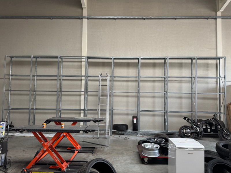 17 étagères en acier galvanisé – kavel bij Auctionline, Liège