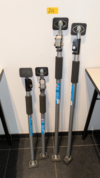 4 uitschuifbare persmachines – kavel bij Auctionline, Anderlecht