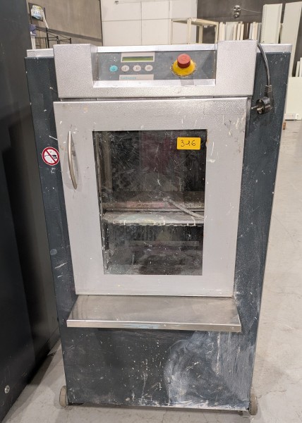 Een COLLORMIX-verfmachine – kavel bij Auctionline, Anderlecht